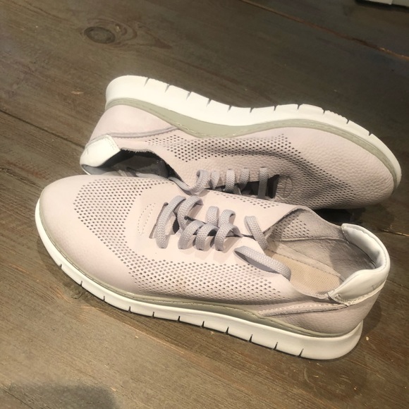 Vionic Joey Casual Sneaker - Picture 7 of 12